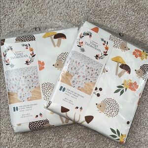 Hedgehog and Mushroom Vinyl Tablecloth Set